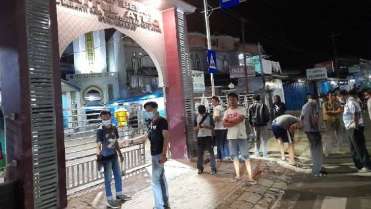 CuplikCom-Polisi-Jelaskan-Soal-Benda-Mencurigakan-di-Depan-Masjid-Kota-Bengkulu-04042021110905-20210404_110137.jpg