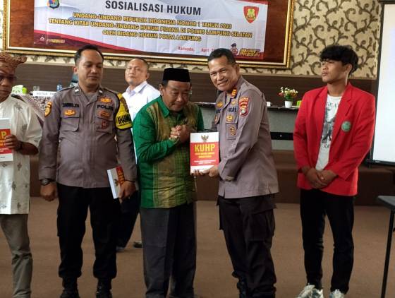 CuplikCom-Polres-Lampung-Selatan-Menerima-Kunjungan-Tim-Bidkum-Polda-Lampung-07052024160007-IMG-20240507-WA0011.jpg
