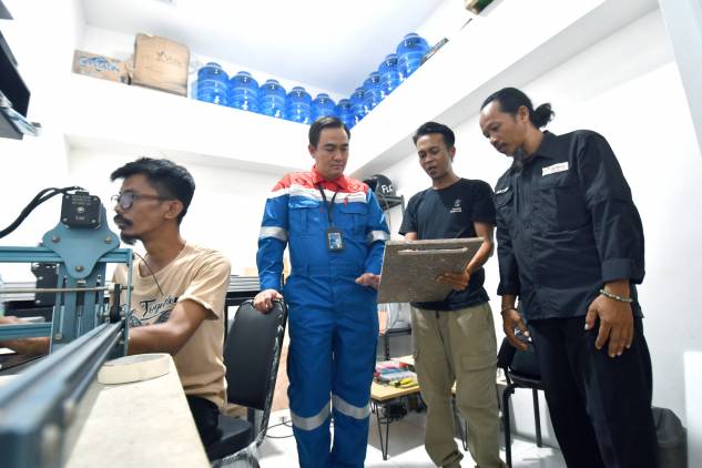 CuplikCom-Program-TJSL-Kilang-Balongan-Kolaborasi-Sosial-dan-Lingkungan-untuk-Proper-Emas-18102024110916-IMG-20241018-WA0005.jpg