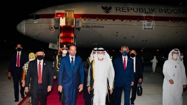 Pulang dari Arab, Jokowi Bawa 'Oleh-oleh' Rp633 Triliun CuplikCom-Pulang-dari-Arab,-Jokowi-Bawa-Oleh-oleh-Rp633-Triliun-07112021180330-WhatsApp-Image-2021-11-03-at-3.48.43-AM.jpeg