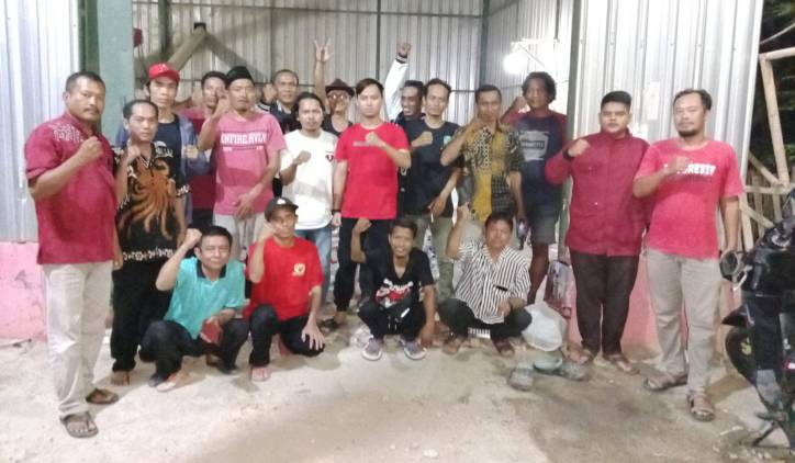 CuplikCom-Ranting-dan-PAC-PDIP-Kecamatan-Losarang,-Siap-Sukseskan-Bupati-Nina-2-Periode-03042024205017-IMG-20240403-WA0071.jpg