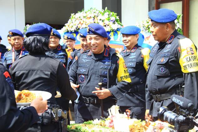 CuplikCom-Rayakan-HUT-Brimob-ke-77,-Kapolri-Semoga-Sukses-Mengamankan-KTT-G20-14112022132033-IMG-20221114-WA0022.jpg