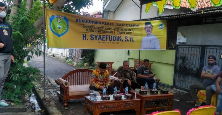 CuplikCom-Reses-Bersama-Warga-Sindang,-H-Syaefudin-Siap-Dengarkan-Aspirasi-Warga-07022022142745-Syaefudin_WhatsApsdfsdf8.jpg