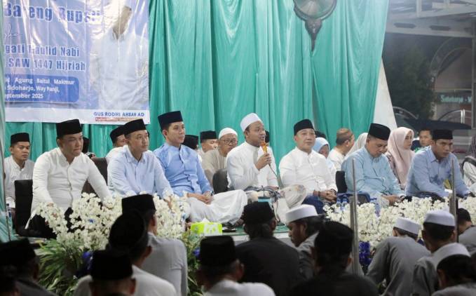 CuplikCom-SHOBAT-di-Masjid-Baitul-Makmur-Sholawat,-Tausiyah,-dan-Pesan-Kebersihan-dari-Bupati-Lampung-Selatan-24092025100954-IMG-20250924-WA0000.jpg