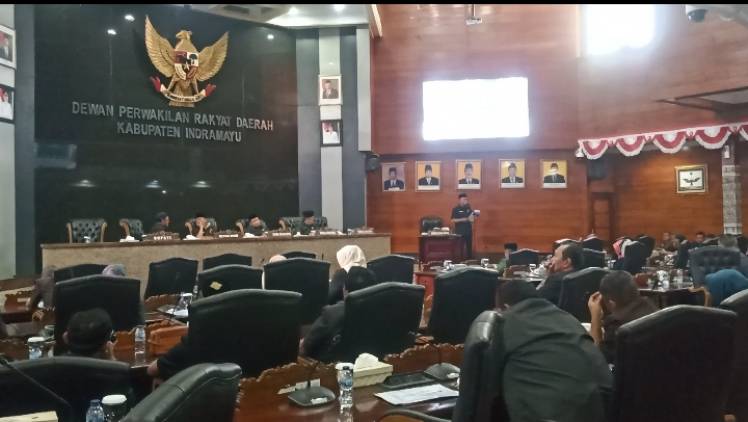 CuplikCom-Sah,-Mendagri-Kabulkan-Lucky-Hakim-Mundur-dari-Jabatan-Wakil-Bupati-Indramayu-26042023203603-IMG-20230426-WA0153.jpg