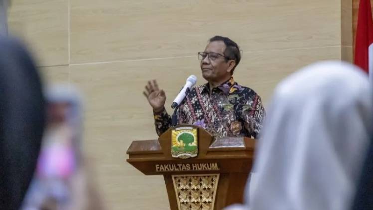 Soal Komite Reformasi Polri, Mahfud MD Belum Terima Kabar Lanjutan CuplikCom-Soal-Komite-Reformasi-Polri,-Mahfud-MD-Belum-Terima-Kabar-Lanjutan-26102025203405-IMG_6713.jpg.jpg