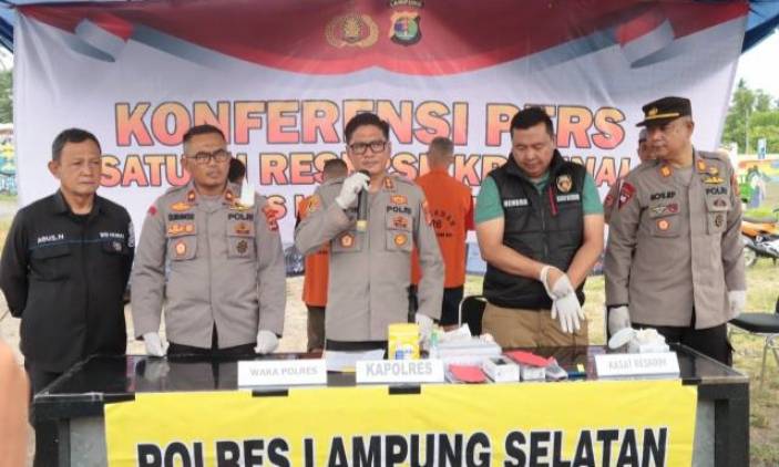 CuplikCom-Tambang-Emas-Ilegal-di-Katibung-Lamsel,-Digulung-Polres-Lampung-Selatan-06012023193910-IMG_20230106_193808.jpg