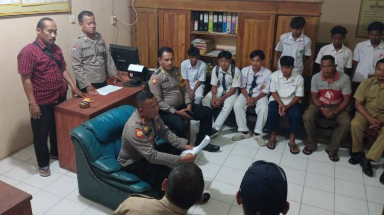 CuplikCom-Tawuran-Antar-Pelajar,-Polisi-Berhasil-Amankan-11-Pelaku-25102022052212-IMG-20221025-WA0001.jpg