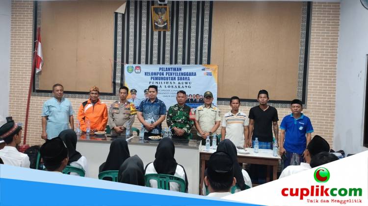 CuplikCom-Tegaskan-Netralitas,-KPPS-Dilantik-Panpilwu-Desa-Losarang-28112025222025-Pelantikan_KPPS_Desa_Losarang.jpg