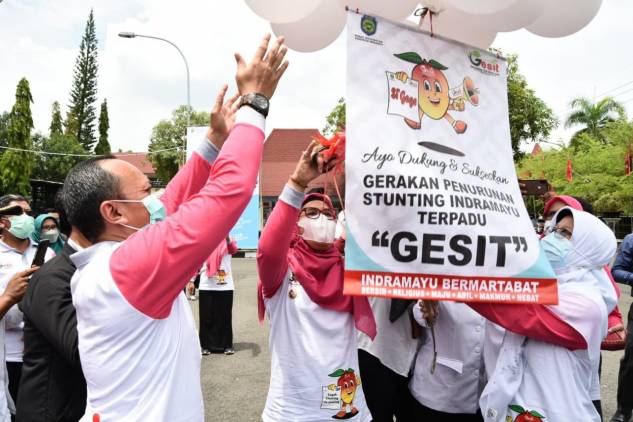CuplikCom-Tiga-Besar-di-Jabar,-Indramayu-Turunkan-50-Persen-Lebih-Kasus-Balita-Stunting-28122021091713-IMG-20211228-WA0017.jpg