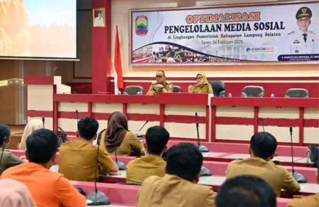 CuplikCom-Tingkatkan-Optimalisasi-Pengelolaan-Medsos,-Pemkab-Lampung-Selatan-Gelar-Pelatihan-Konten-Kreator-24022025140355-IMG_20250224_140059.jpg
