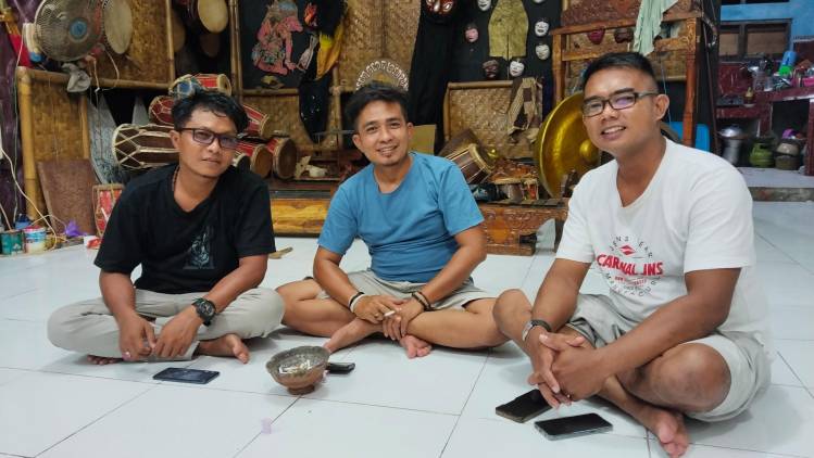 CuplikCom-Tokoh-Masyarakat-Losarang-Peduli-Anak-Remaja-Putus-Sekolah-25042025100212-Screenshot_20250425_100018_WhatsApp.jpg