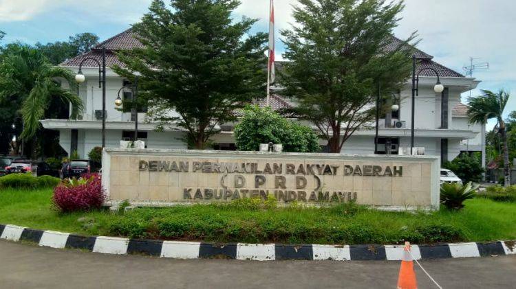 CuplikCom-Usulan-Hak-Interpelasi-DPRD-Menuai-Banyak-Protes,-Dinilai-Cacat-dan-Bernuansa-Politis-15012022124842-CuplikCom03062020231657-20200603_224541.jpg