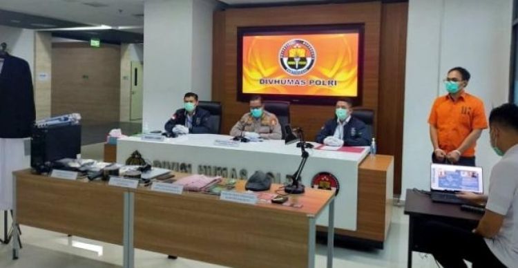 CuplikCom07042020122558-DIVHUMASpolri.jpg