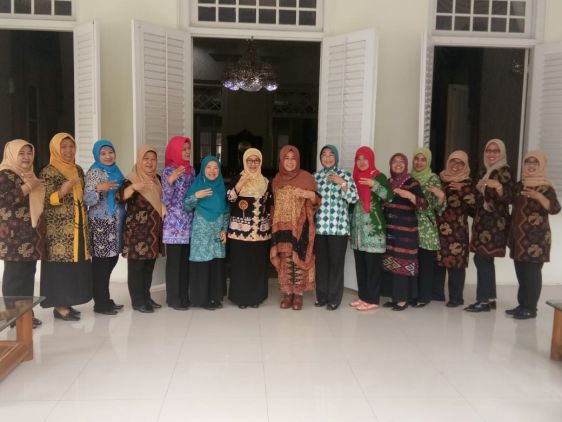 Desa Sukagumiwang Bertekad Jadi Desa Terbaik di Jabar dalam Penerapan P2WKSS CuplikCom20092018174118-IMG-20180920-WA0011.jpg