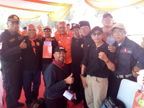 Khas Santri Pakai "Peci Hitam" Syahrul Mahasiswa STIDKI NU Indramayu Ikuti Jambore SAR Nas CuplikCom25092018175919-IMG-20180925-WA0015.jpg